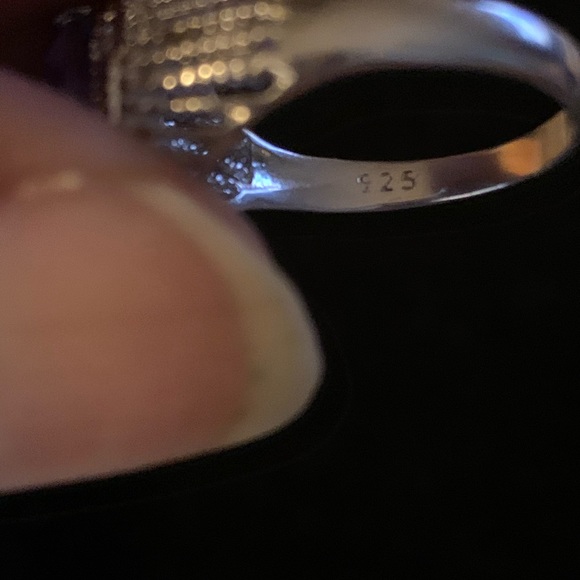 Ring - Picture 3 of 3